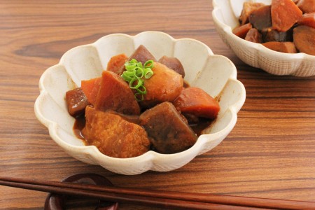 煮みそ 赤だし味噌を使った根菜の煮物 愛知県西三河地方の郷土料理 スマイルレシピ イチビキ 公式サイト 名古屋のみそ しょうゆ つゆメーカー